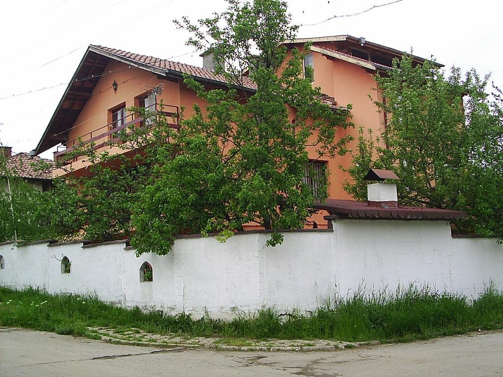 Hadjibulevata Guest House Kovachevtsi Dış mekan fotoğraf
