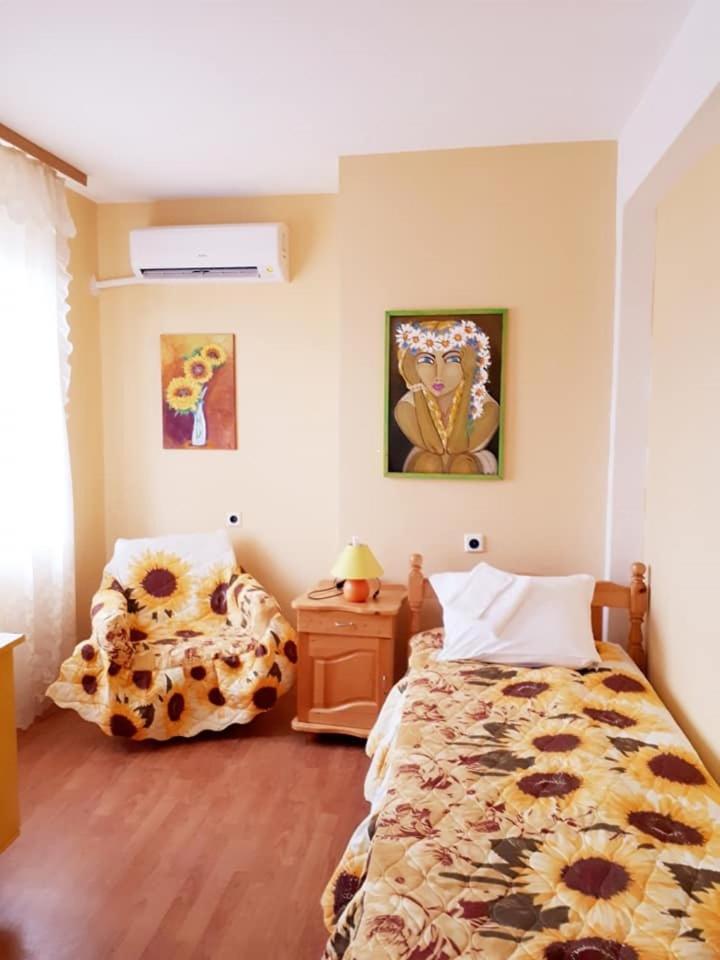 Hadjibulevata Guest House Kovachevtsi Dış mekan fotoğraf